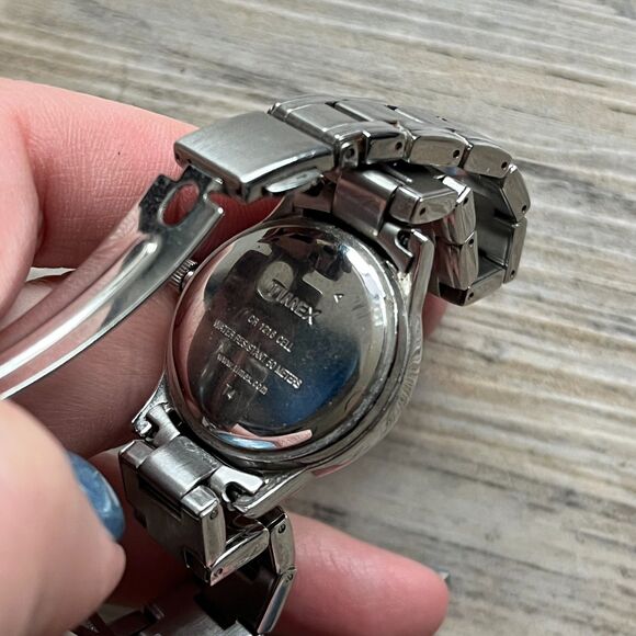 Vintage Timex Watch Small Dainty Women\'s White Face Silver Antique Old Money